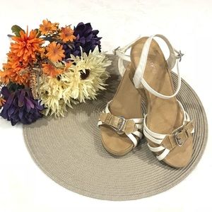 ✨AEROSOLES Classic Sandal Wedges White Size 7